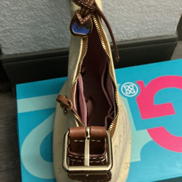 Dooney & Bourke Tan and Brown Hobo Bag NWT - Picture 3 of 4